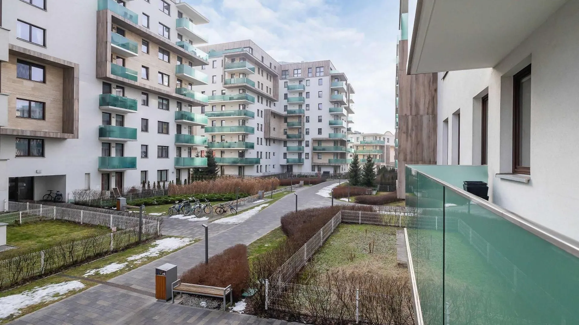 Cosy & Bright Apartment With Parking On The Cystersow Street By Noclegi Renters Krakow Poland