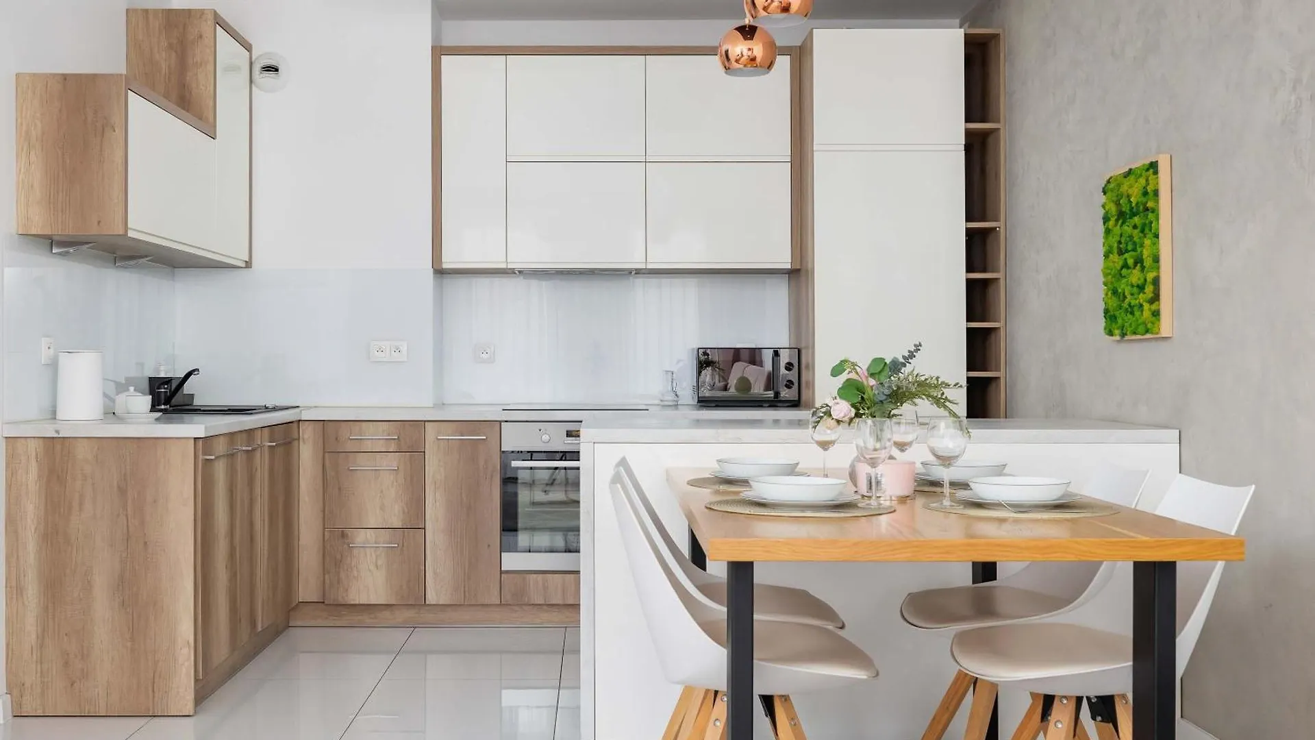 Cosy & Bright Apartment With Parking On The Cystersow Street By Noclegi Renters Krakow Poland
