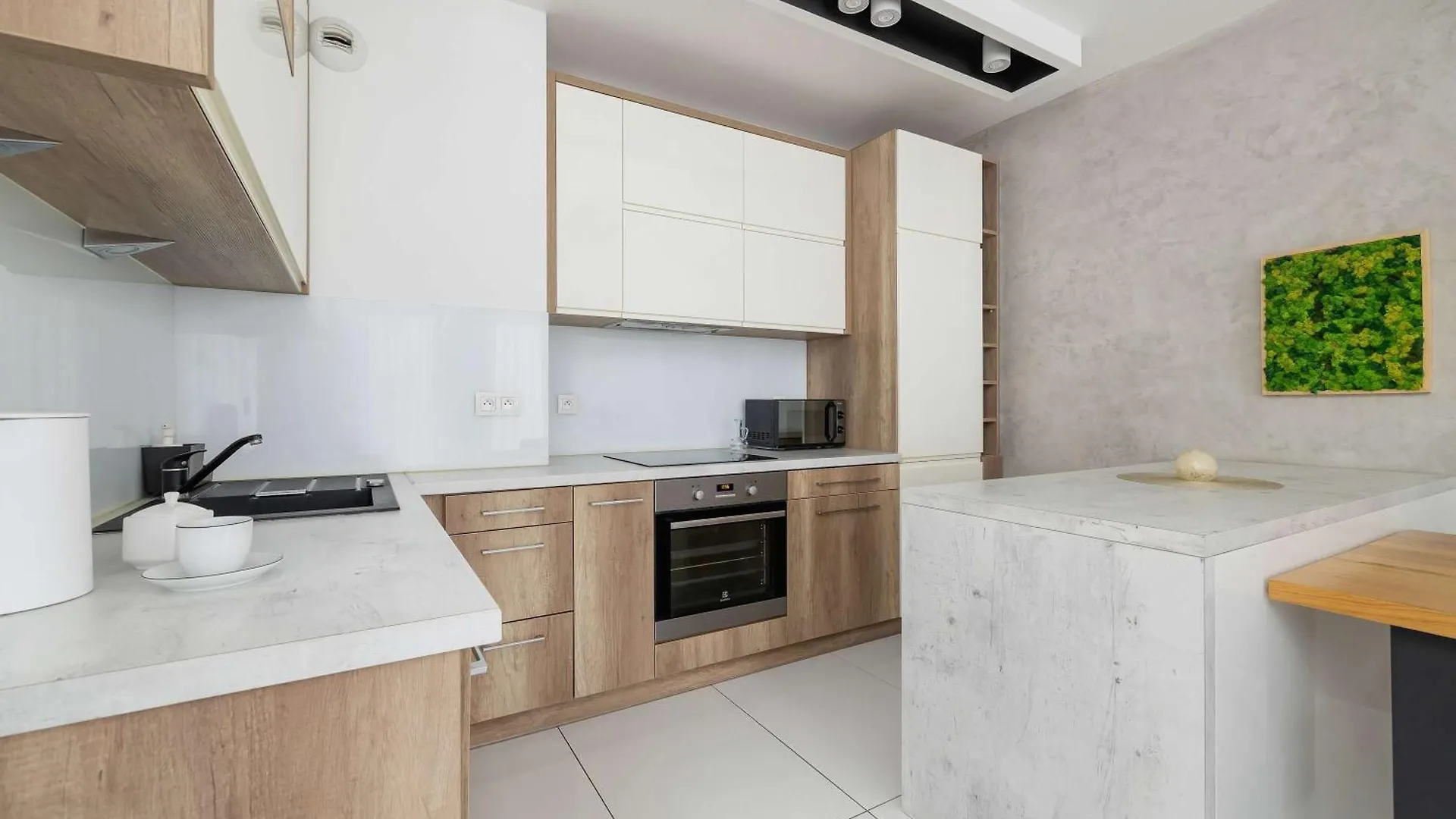 Cosy & Bright Apartment With Parking On The Cystersow Street By Noclegi Renters Krakow 0*,